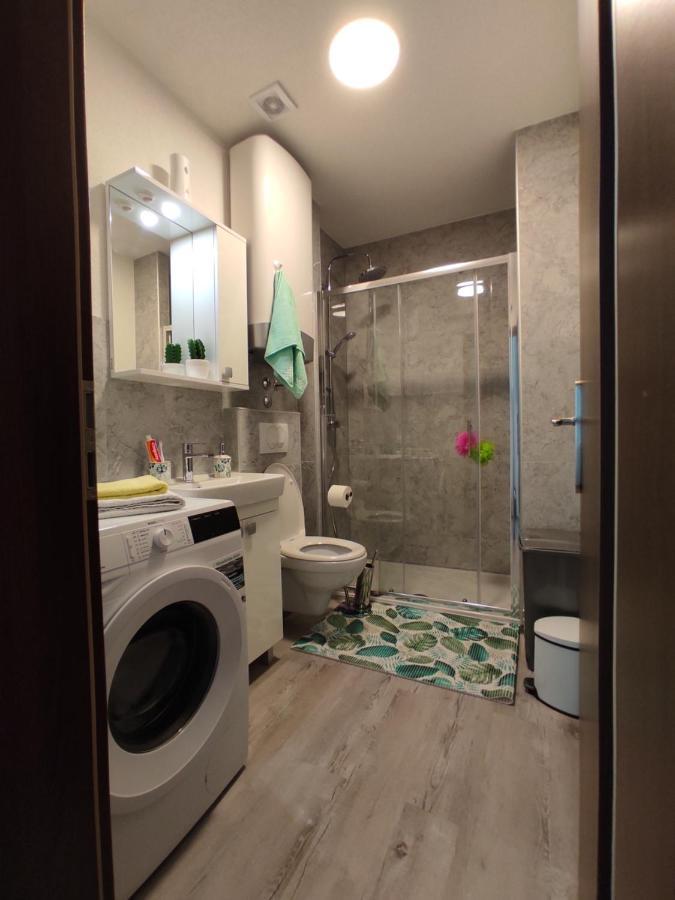 Apartment Ravnice Omis Exterior photo